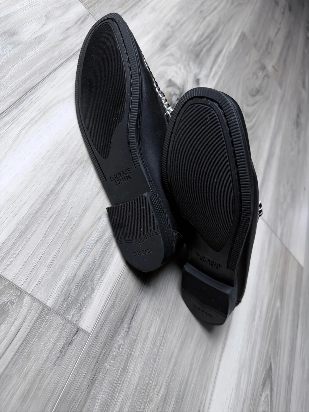 G.H. Bass Weejuns Black White Leather Penny Loafers Women’s 6.5